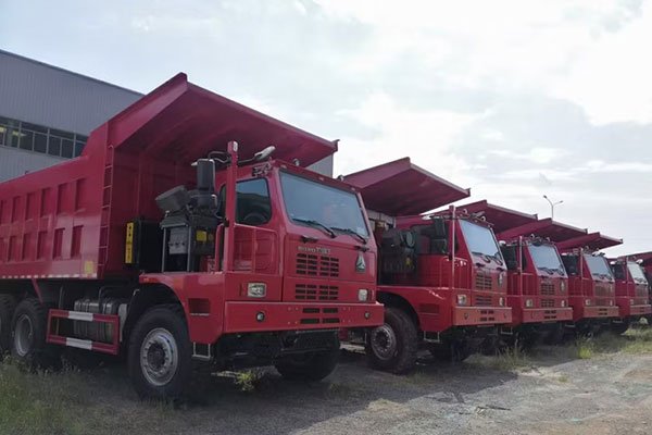 HOWO Mining Widebody Trucks