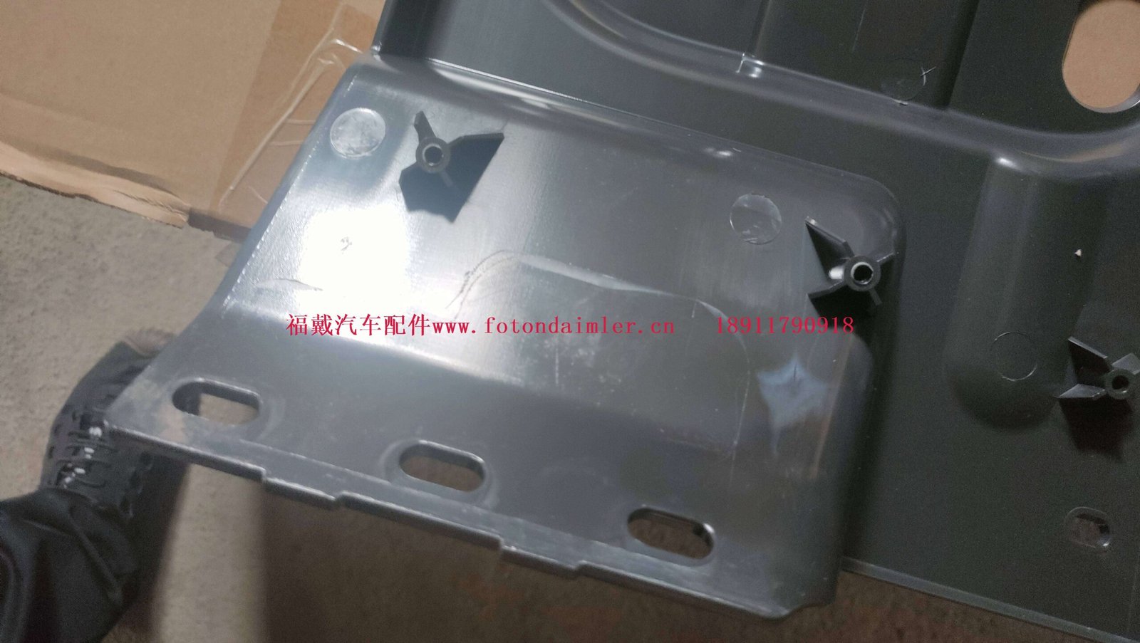 WG1642233001 HOWO Right Rear Fender Replacement for Howo Cab