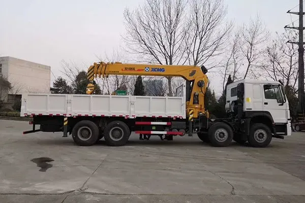 Howo 8X4 crane truck