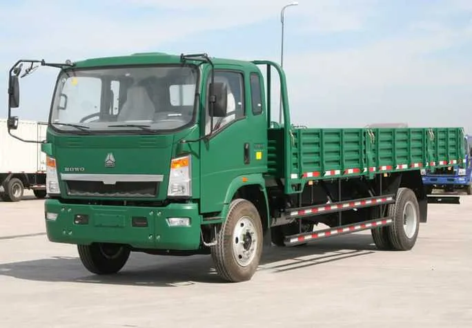 HOWO Sidewall Cargo Truck with removable sides and tarpaulin cover