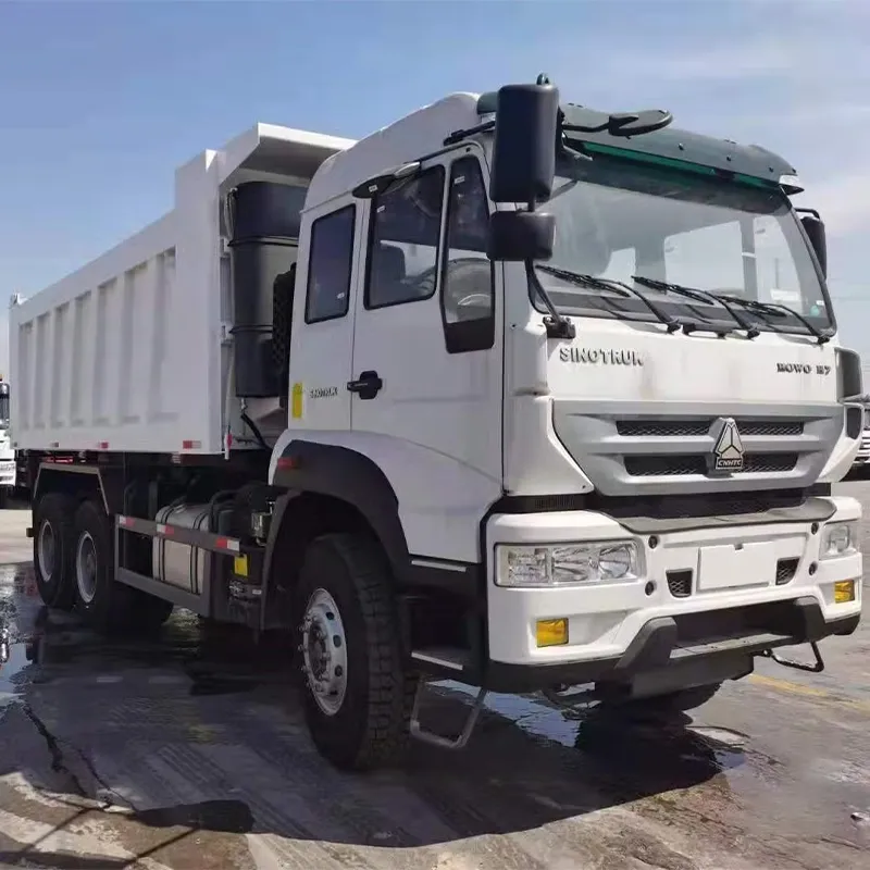 Sinotruk Howo H7 – side view showing modern design