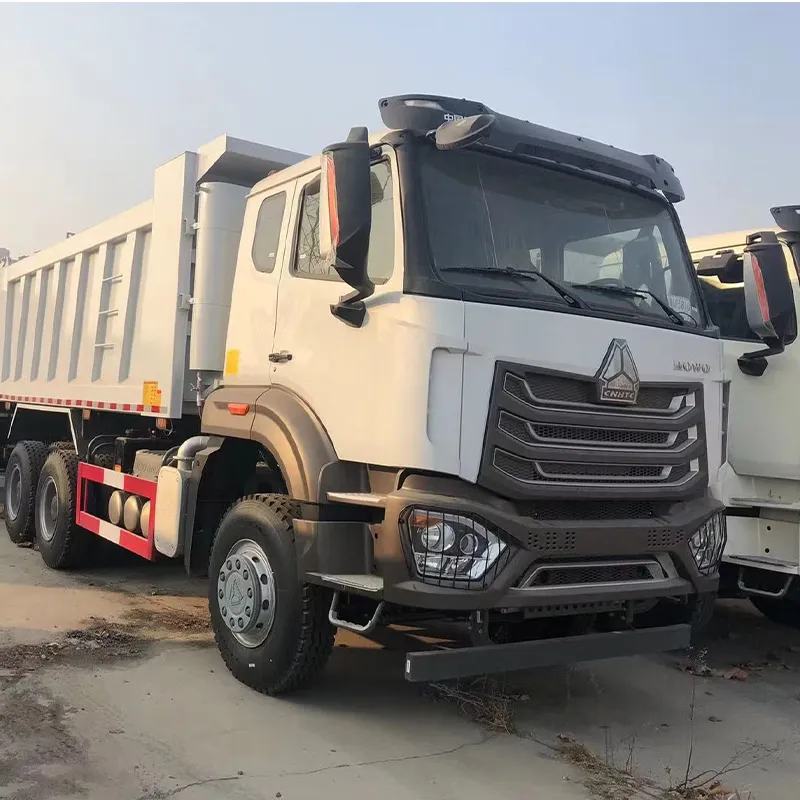 Howo N7 Dump Truck side loading action
